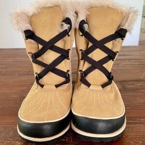 Sorel Boots Size 7 NWOT